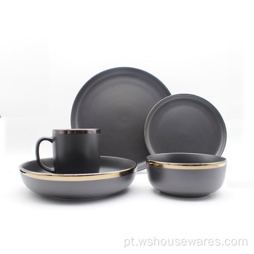 Design exclusivo preto e utensílios de mesa com borda de esmalte